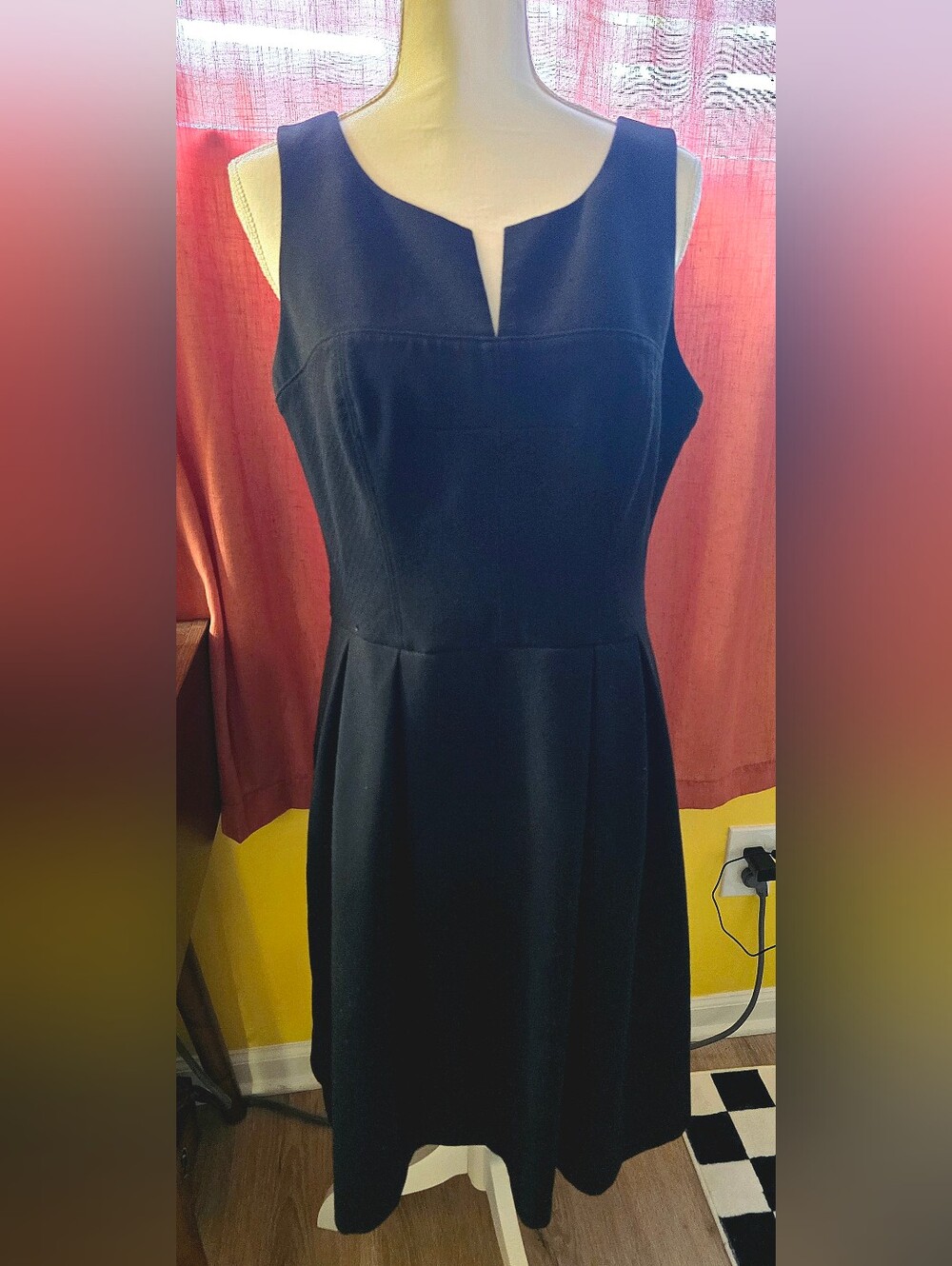 White House Black Market Black Notch-Neck Sleeveless Midi Dress